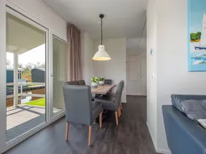 Modern Lodge With an Electric Sloop in Centre of Giethoorn - Image 3