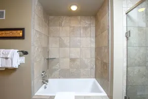 Baraboo Lodge Townhome - Image 5