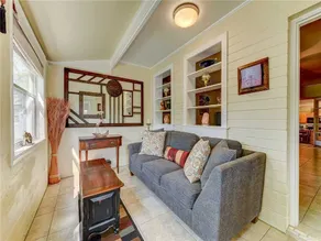 Anastasia Cottage, 2 Bedrooms, Walk to Beach, Sleep 4 - Image 4