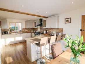 Fieldview House - Image 2