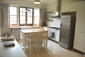 La Maisonette - Gorgeous 2 Bedroom - Image 4