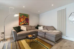 The Jack Butler Yeats Suite by 5STARSTAY - Image 3
