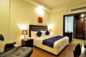 Lakshyas Hotel - Image 3