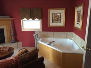 Ryan Mansion Garden Cottage - Image 3
