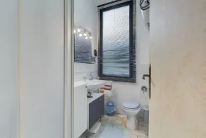 "spacious and Cozy, 6+3 Beds, Free Wifi, Near Eur" - Image 2