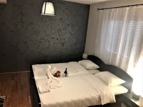 Airport Rest Apartments - Image 4