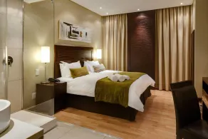 Protea Hotel by Marriott Transit O.R. Tambo Airport - Image 3
