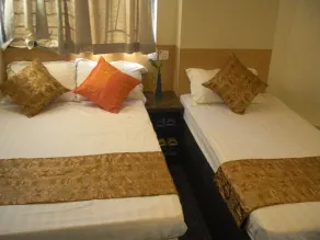 Dynasty Commercial Hotel - Image 2