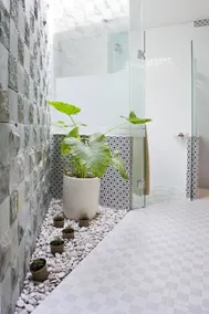 @M2 Villa - Image 2