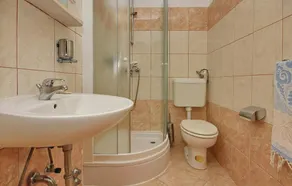 Nice Home in Zaton Veliki With Wifi and 5 Bedrooms - Image 2
