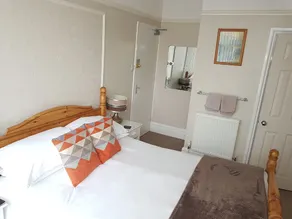 Swandale Guest House - Image 2