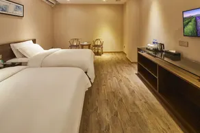 Insail Hotels Railway Station Guangzhou - Image 3