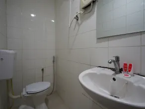 Lahore Hotel by OYO Rooms - Image 1