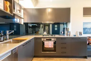 Modern 1 Bedroom Apartment In The Italian Forum - Image 3
