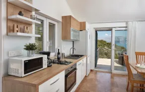 Stunning Home in Povlja With 4 Bedrooms, Wifi and Outdoor Swimming Pool - Image 2
