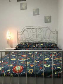 Chic & Cosy Apartment near Airport and CBD - Image 4