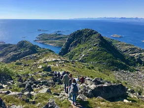 Lofoten Beach Glamping - Image 2