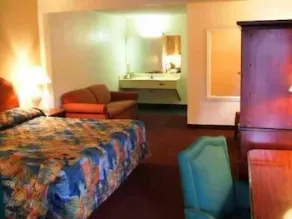 A Victory Inn & Suites Detroit - Image 2