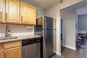 Updated CWE 1BR Near BJC by Zencity - Image 5