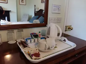 Apple Tree Bed and Breakfast Broadway - Image 3