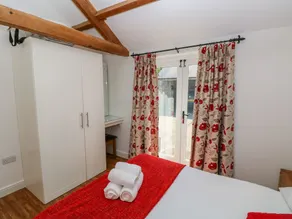 Poppy Cottage - Image 2