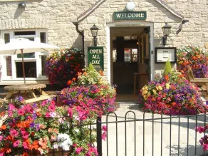 The Walnut Tree Inn - Image 4