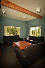 Residence & Conference Centre - Merritt - Image 4