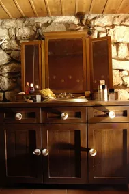 Tower House Mani - Image 3