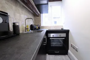 Stunning Loft Apartment In Knightsbridge - Image 2