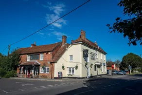 Coach & Horses - Image 5