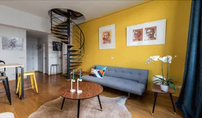 Bourse Bright Duplex Residence - Image 2