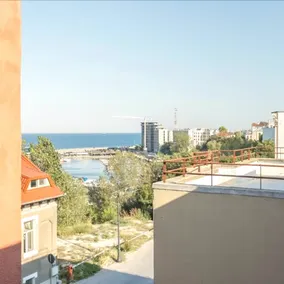 Bella Marina Apartments - Image 3