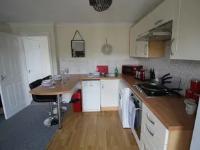 Ardwyn Apartment by Cardiff Holiday Homes - Image 5
