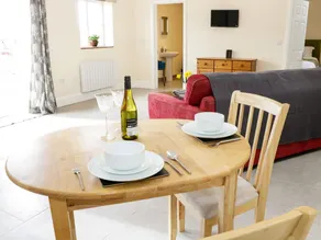 Middle Cottage - Image 4