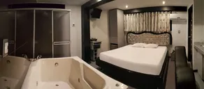 Qollana Business Hotel - Image 4