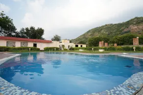 Hotel Clarks Inn Neemrana - Image 3