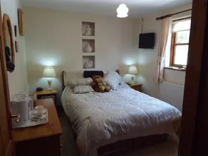 Woodpeckers Bed & Breakfast - Image 4