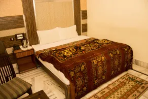 Hotel Wall City - Image 4