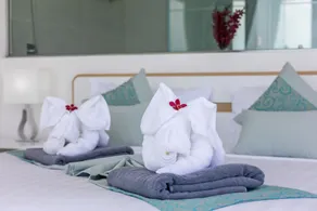 Chaweng Noi Luxury Morden Style 4-BR Dream Villa - Image 4