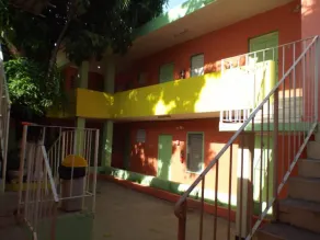Tropical Court Inn - Image 4