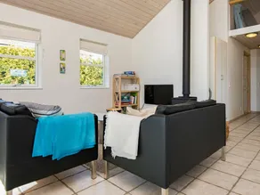 Pleasant Holiday Home in Jutland With Sauna - Image 5