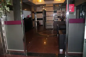 New Seven Hotel - Image 4