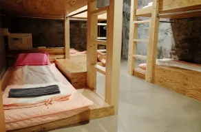 Bong Backpackers - Image 2