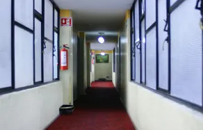 Hotel La Riviera - Image 2
