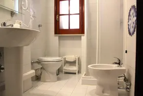 Gli Artisti Guest Rooms - Image 5