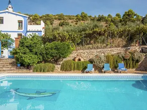 Comfortable Mansion in Rute With Jacuzzi - Image 2