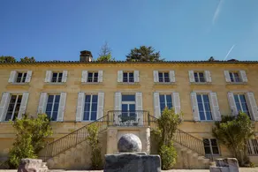Chateau Champcenetz - Image 2