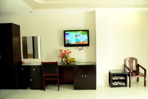 Cosy Hotel - Image 5