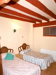 Maison avec jardin, terrasse et barbecue | Vue montagne - Image 3