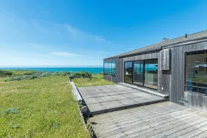 Haltwhistle West w/ Ocean Views! - Image 2